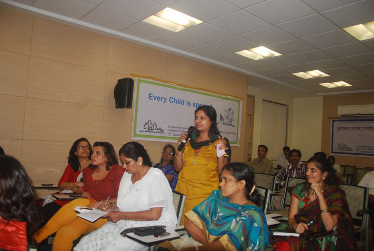 panel-discussion-3